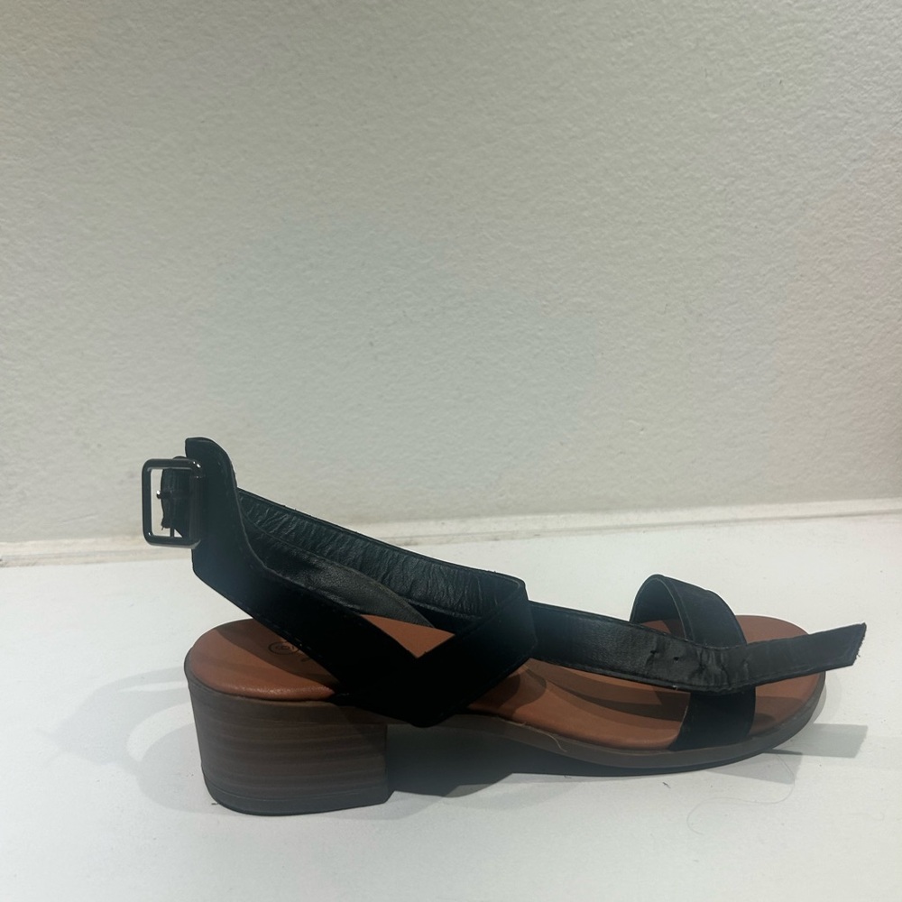 Black and brown sandals, size 6 women’s, worn once